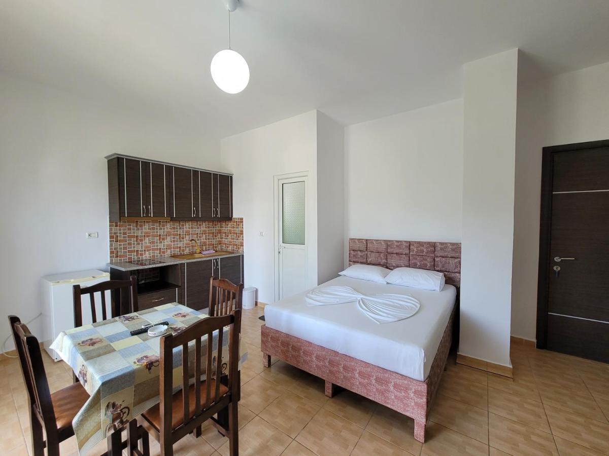 Villa Roku Εξαμίλιο Εξωτερικό φωτογραφία