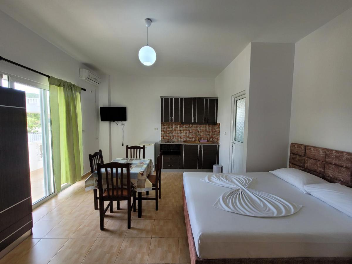 Villa Roku Εξαμίλιο Εξωτερικό φωτογραφία