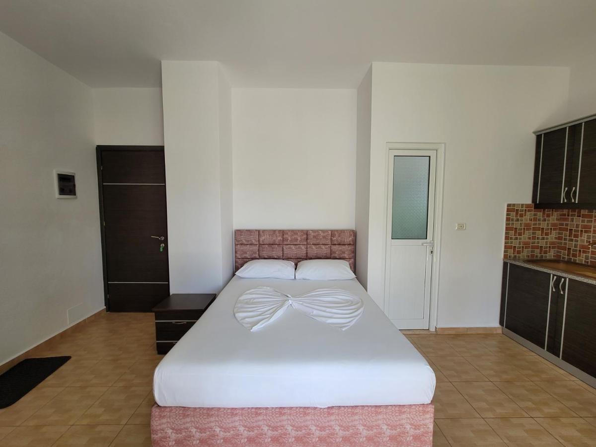 Villa Roku Εξαμίλιο Εξωτερικό φωτογραφία