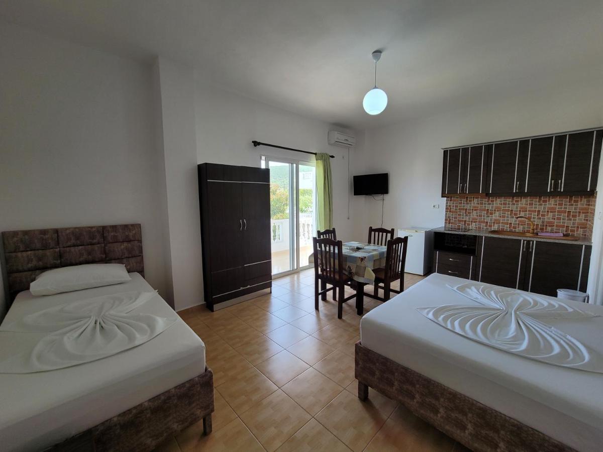Villa Roku Εξαμίλιο Εξωτερικό φωτογραφία