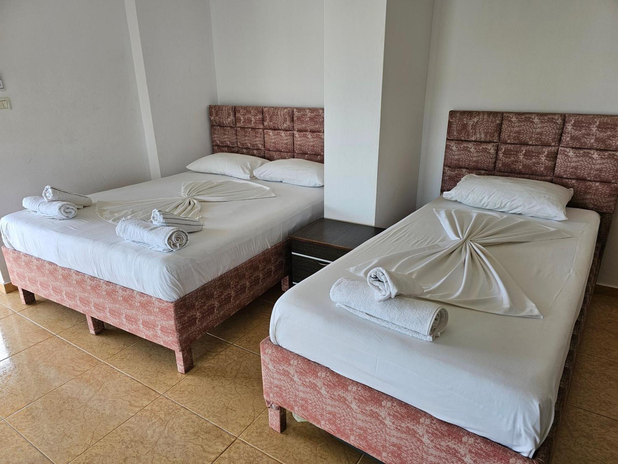 Villa Roku Εξαμίλιο Εξωτερικό φωτογραφία