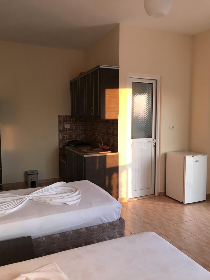 Villa Roku Εξαμίλιο Εξωτερικό φωτογραφία